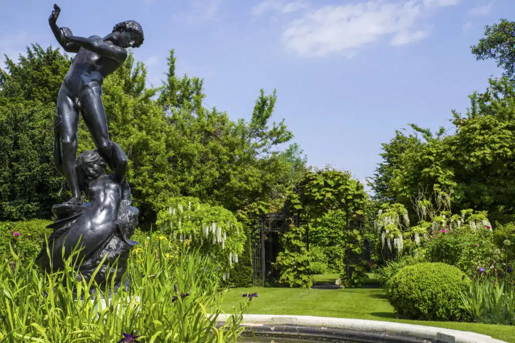Hylas and the Nymph statue in The Regent
